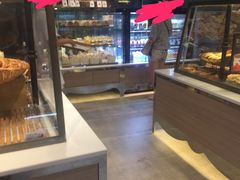 -巴黎贝甜(大宁国际商业广场店)