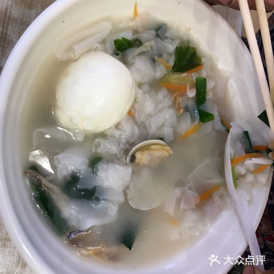 筷食鄯中式快餐