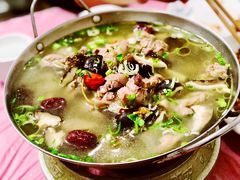 锅仔桂圆当归鸡-乐乐餐厅(湘子庙街店)