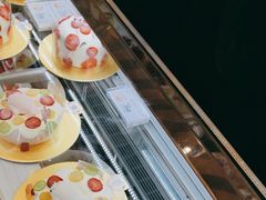 -花花卷卷·鲜食蛋糕(静安久光百货店)