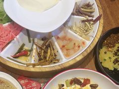 -怪噜范·老贵阳街头名小吃(鸿通城店)