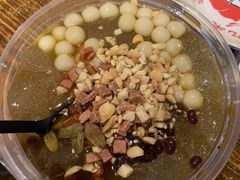-爆炸头阿姨小四川正宗川味小吃(无任何分店)