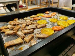 厚切双层猪五花-八乔煎肉馆·丹东特色煎锅(梅林店)