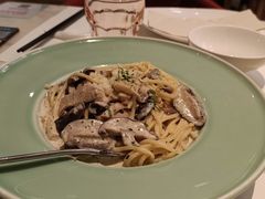 -港丽餐厅(高德置地店)