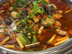 -牟记江湖重庆地标特色菜鱼蛋海鲜羊蝎子(巴南区黑金冠十多年好店)