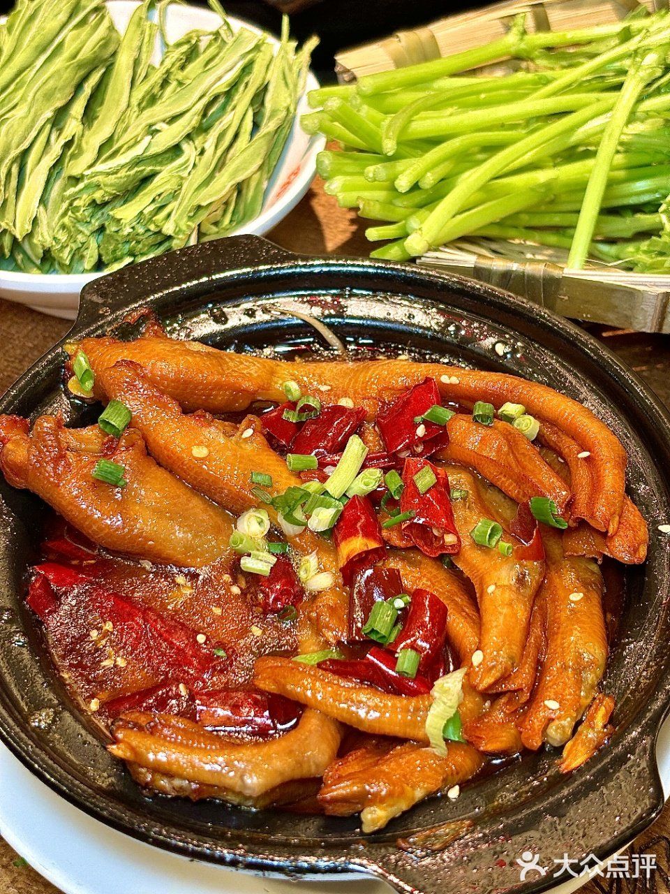 在深圳竟然也能吃到手工现炒底料的重庆火锅！