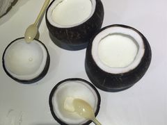 -志龙皇冠吃货椰子铺