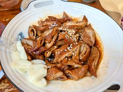 -老鼎万春卤菜(五代传承创始老店)