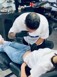 -龙之吻专业刺青·手工耳洞·纹身去色