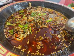 -烧哥美蛙肥肠鱼火锅·十五年社区店