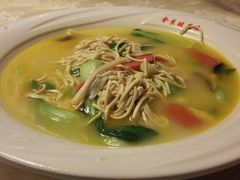 -金良酸菜鱼(宁海路总店)