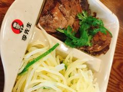 -李先生牛肉面大王(上海站南广场店)