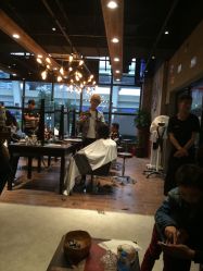 -PE SALON