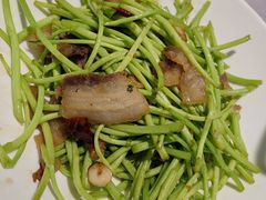 -黄泥岗·地道湖北菜(奥特莱斯店)