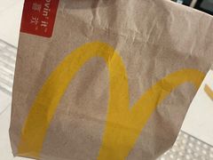 坐地铁领汉堡-麦当劳(宾水西道店)