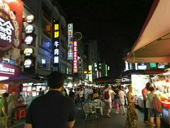 -六合夜市