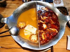 红颜花胶鸡锅-湊湊火锅·茶憩(杭州湖滨银泰in77店)