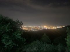 -鬼笑石后山停车场