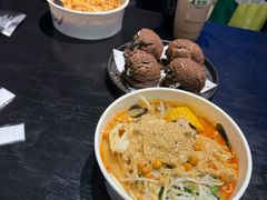 -W COLLECTIVE  DESSERT SHOP