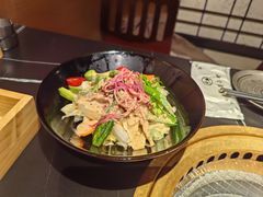 -山川小町·极番烧肉(新地假日广场店)