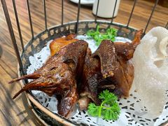 秘制脆皮乳鸽-避风塘(江桥万达店)