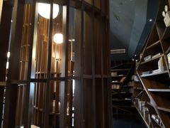 -钟书阁(松江泰晤士小镇店)