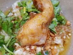 -肖肖酸萝卜鱼火锅(总店)