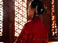 -翩若国风汉服体验馆