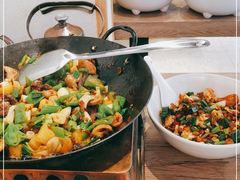 -聚鑫朋酸菜肥肠(文艺路口店)