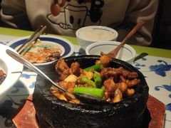 石锅杭椒牛蛙-桂满陇天书(南京德基旗舰店)