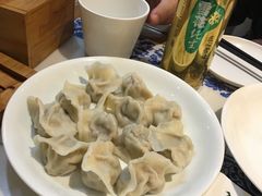 芹菜猪肉煎饺-东方饺子王(新奥购物中心店)