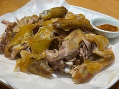 -头上红煨盐鸡·非遗院子餐厅