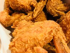 -BHC炸鸡(明洞总店)