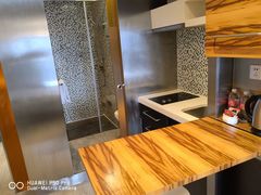 -上海品尊辉盛名致精品酒店公寓