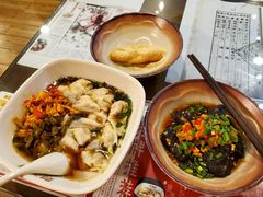 臭豆腐-双燕楼·手工馄饨·汤面小吃(世纪汇店)