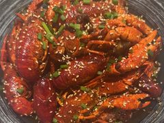 -肥肥虾庄·金牌油焖大虾(汉口城市广场店)