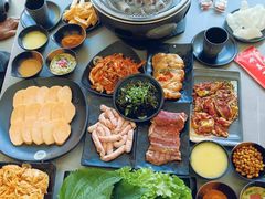-啊美丽炭火烤肉(滑翔一店)