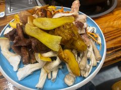 -菌之家·专业纯野生菌火锅·特色炒菌