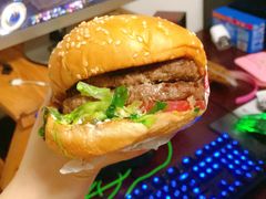 -The Habit Burger Grill 哈比特汉堡(复兴soho店)