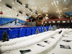 -长沙湘江冰雪世界