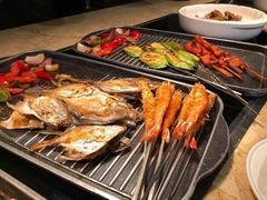 -大中华希尔顿酒店-念自助餐·嗨啤·小龙虾