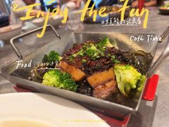 -有红鸡毛店·川菜(建设路店)