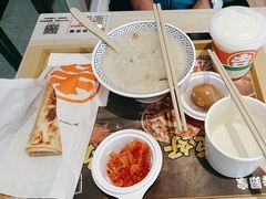 -吉野家(秀谷店)