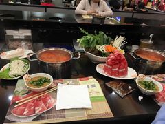 -呷哺呷哺(哈尔滨红博购物广场店)