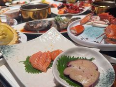 -雍容荟帝王蟹活龙虾展台自助(IFS黑金店)