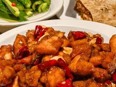 宫保鸡腿丁-河沿肉饼Beijing Pie(锡拉胡同店)