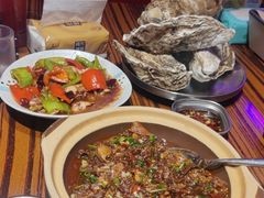 -蚝堡海鲜·威海菜·海肠捞饭·烧烤·亚洲吃蚝公司(幸福门店)