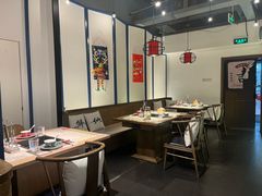 -尚尚仙·酸汤猪手·猪肚鸡火锅(华联万柳购物中心店)