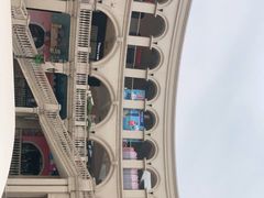 -王府井奥莱临潼小镇(临潼店)