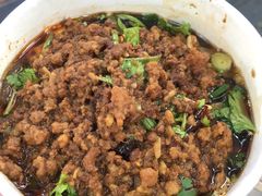 -八一路好吃街(雨田商务大厦店)